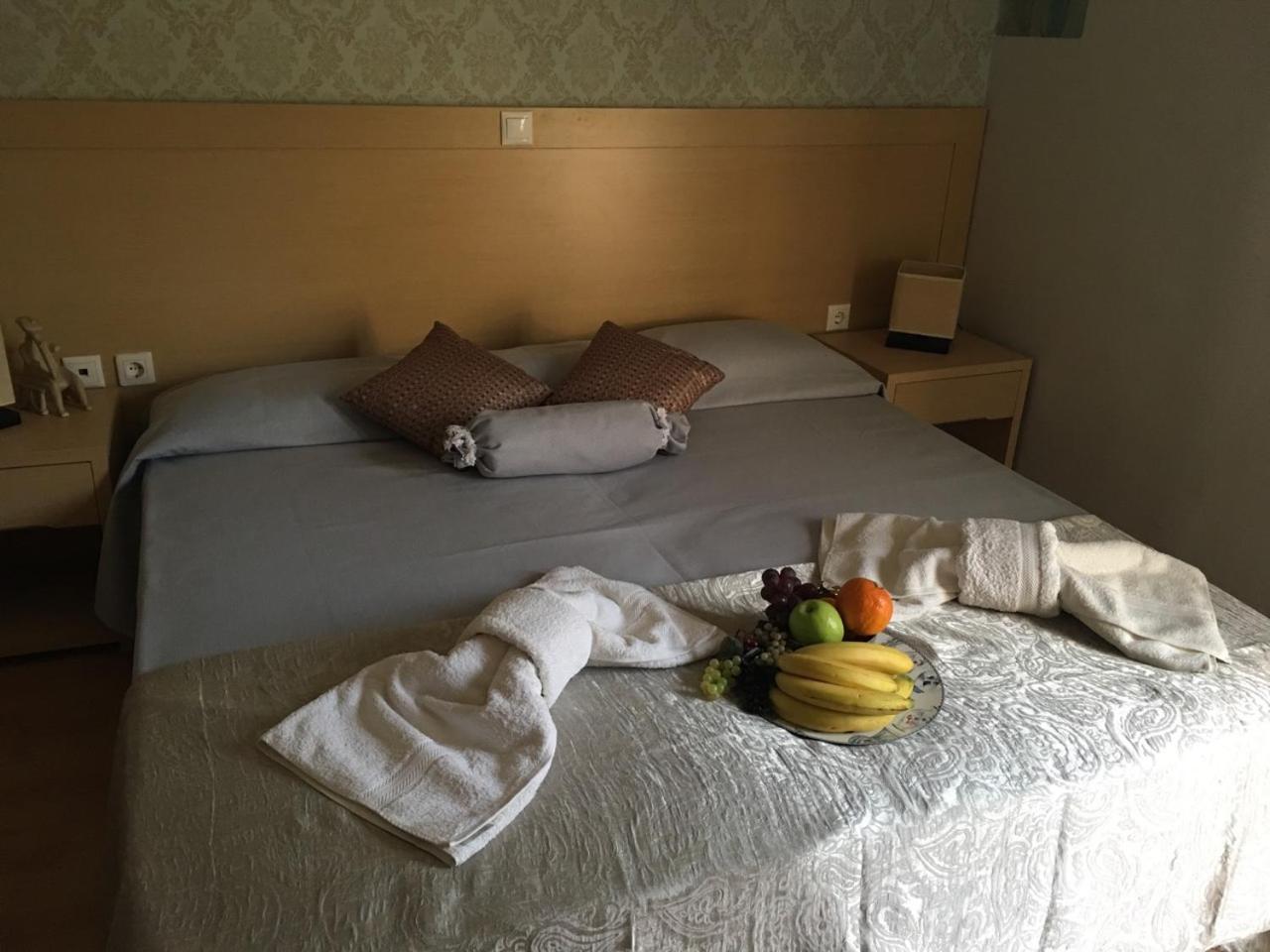 Aphrodite Hotel Syros Kini Esterno foto