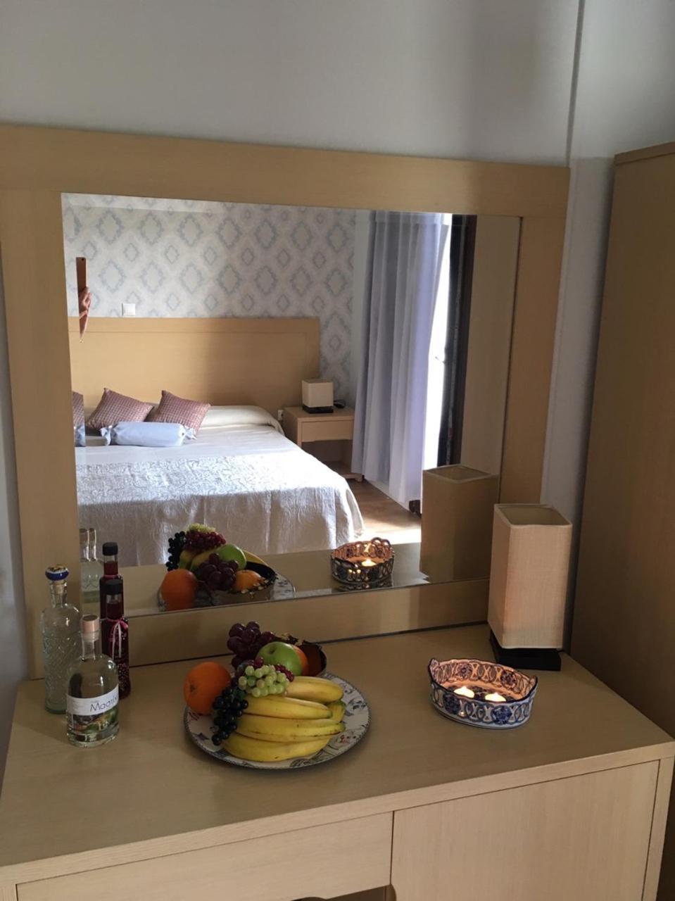 Aphrodite Hotel Syros Kini Esterno foto